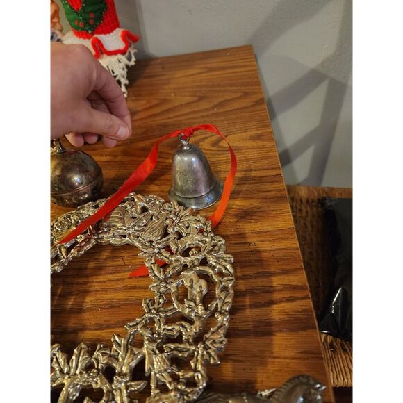 Vintage Silverplate Silver Tone Christmas Decor And Ornament Lot Of 5 - Picture 6 of 13